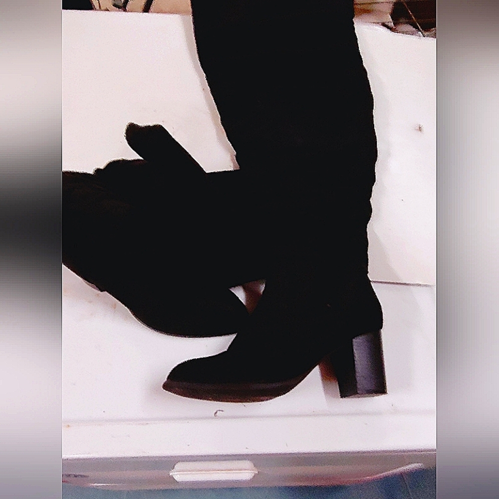 Elegant Black Over the Knee Boots